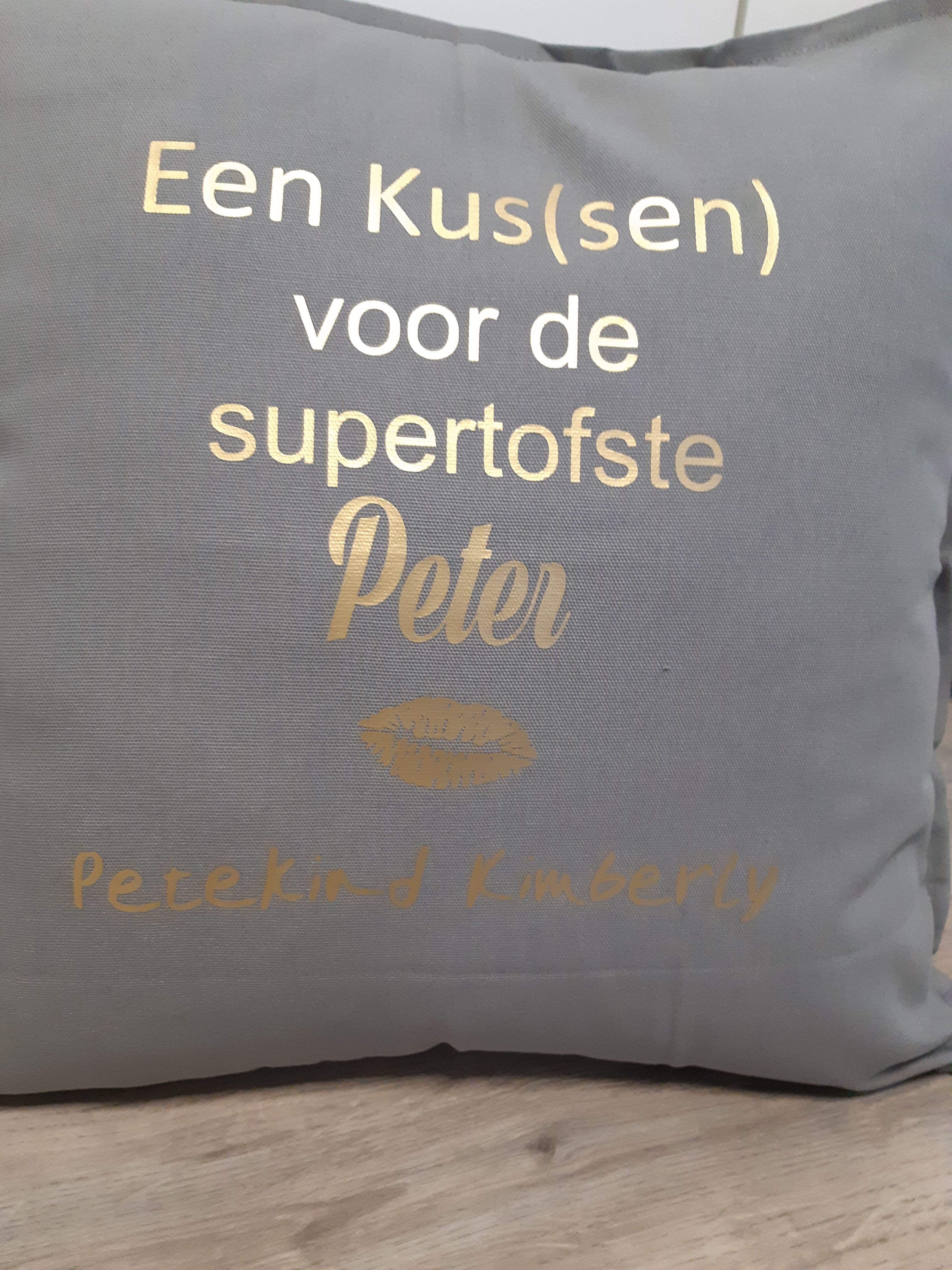 Kussen supertoffe peter